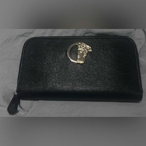 Versace zipper leather wallet